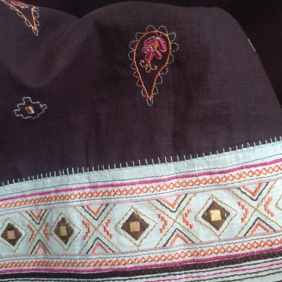 Grace Brown Tunic with 3/4 Length Sleeves Pink Paisley W Accents - Picture 6 of 6